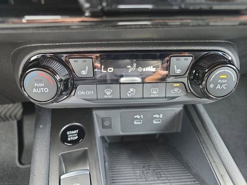 New 2026 Nissan Kicks SV image 4