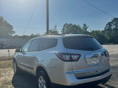 Used 2017 Chevrolet Traverse LS image 7