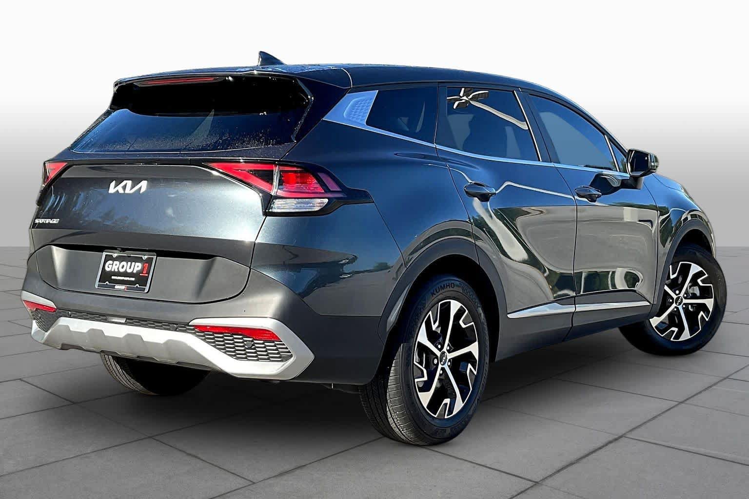 Used 2024 Kia Sportage EX FWD image 13