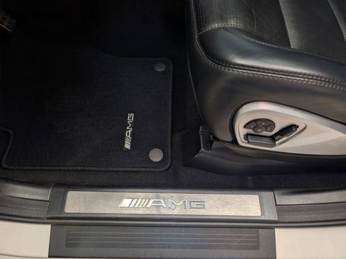 Used 2011 Mercedes-Benz ML 63 AMG 4MATIC image 13