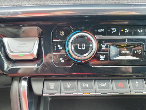 Certified 2024 GMC Sierra 2500 Denali w/ Denali Reserve Package image 24