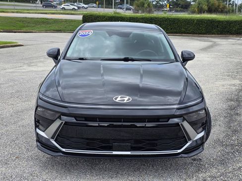 Used 2024 Hyundai Sonata SEL FWD image 2