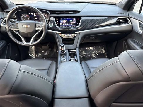 Certified 2024 Cadillac XT6 Premium Luxury w/ Technology Package image 15