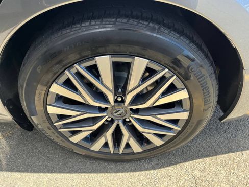 Used 2023 Nissan Altima 2.5 SV FWD image 28