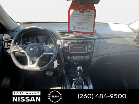 Used 2018 Nissan Rogue S FWD image 12