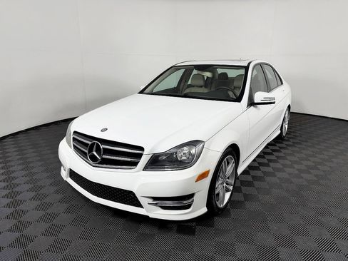 Used 2014 Mercedes-Benz C 300 4MATIC Sedan image 2