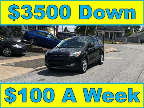 Used 2015 Ford Escape SE w/ Equipment Group 201A AWD/4WD image 1