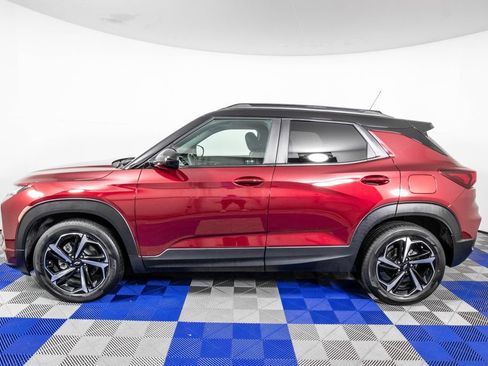 Used 2023 Chevrolet TrailBlazer RS w/ Sun and Liftgate Package image 8