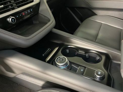 New 2025 Ford Explorer Active w/ Active Comfort Package image 20