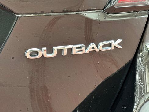 Used 2025 Subaru Outback Premium image 37