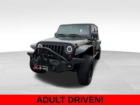 Used 2012 Jeep Wrangler Unlimited Sport image 2