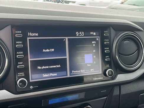 Used 2023 Toyota Tacoma TRD Off-Road image 16