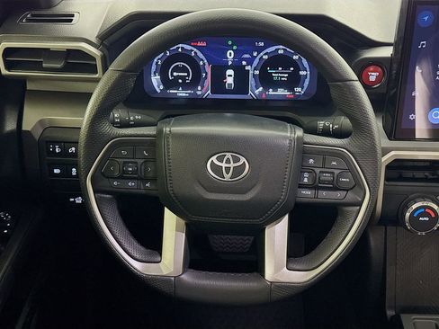 Used 2024 Toyota Tacoma TRD Off-Road image 32