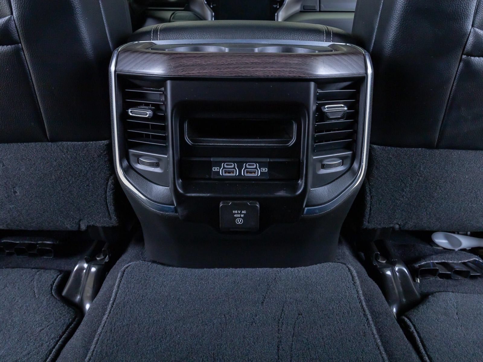 Used 2025 RAM 2500 Laramie w/ Night Edition AWD/4WD image 31