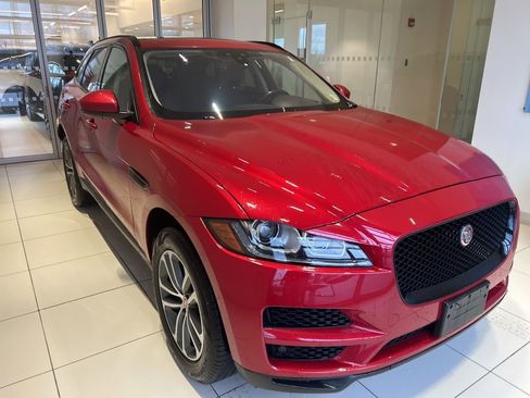 Used 2020 Jaguar F-PACE Premium image 20