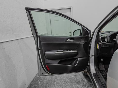 Used 2017 Kia Sportage EX AWD/4WD image 11
