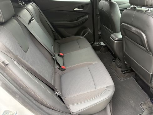 Used 2021 Buick Encore GX Select w/ Sport Touring Package FWD image 16
