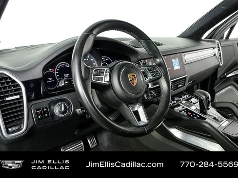 Used 2021 Porsche Cayenne Turbo S w/ Premium Package Plus image 4