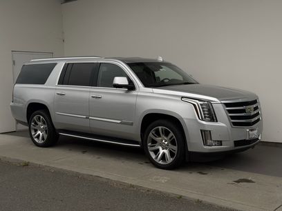 Used 2015 Cadillac Escalade ESV Luxury