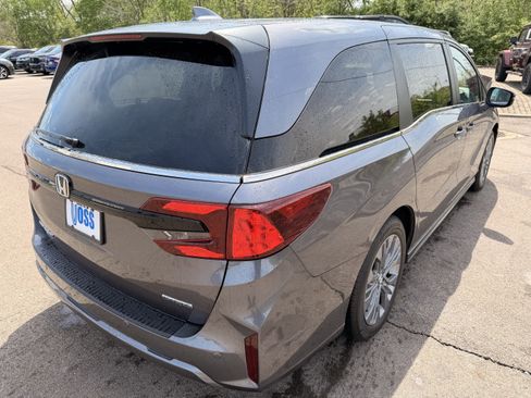 Certified 2026 Honda Odyssey Touring image 3