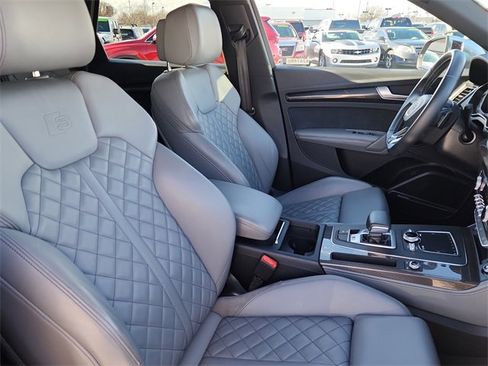 Used 2018 Audi SQ5 Prestige w/ Prestige Package image 18