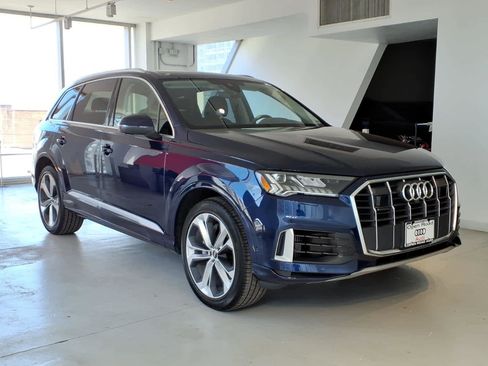 Used 2023 Audi Q7 3.0T Premium Plus w/ Premium Plus Package AWD/4WD image 3