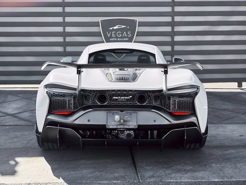 Used 2023 McLaren Artura RWD image 27