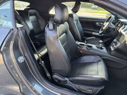 Used 2016 Ford Mustang Premium RWD image 19