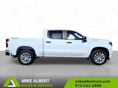 Used 2022 Chevrolet Silverado 1500 Custom image 8