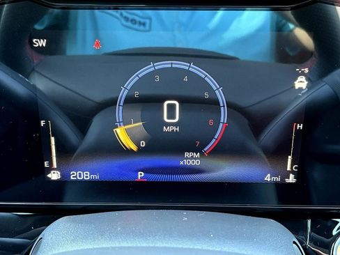 New 2026 Chevrolet Trax RS w/ Sunroof Package image 19