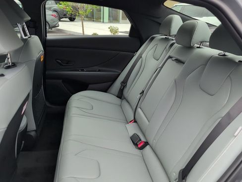 Used 2025 Hyundai Elantra Limited FWD image 24