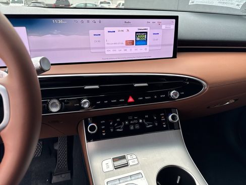 New 2026 Genesis GV70 2.5T Advanced image 6