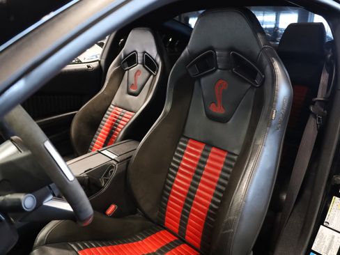 Used 2014 Ford Mustang Shelby GT500 w/ Equipment Group 821A image 15