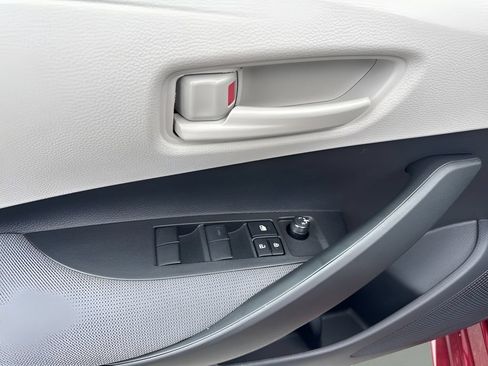 Used 2026 Toyota Corolla LE FWD image 22