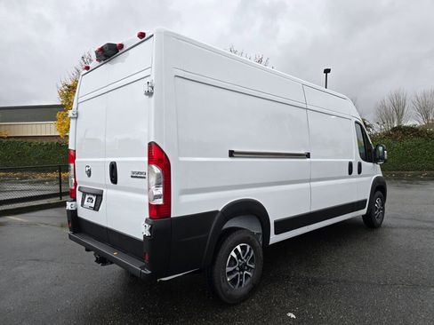 New 2026 RAM ProMaster 3500 w/ Quick Order Package 22G SLT image 4