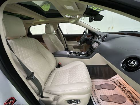 Used 2018 Jaguar XJ L Portfolio image 30