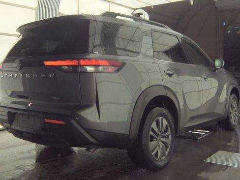Used 2025 Nissan Pathfinder SV AWD/4WD image 2