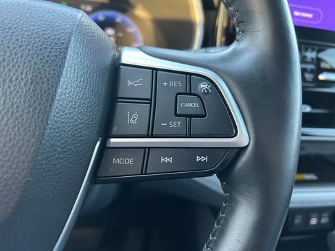 Used 2023 Toyota Highlander Limited image 20