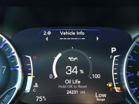 Used 2023 Chrysler Pacifica Limited w/ Uconnect Theater Family Group AWD/4WD image 25