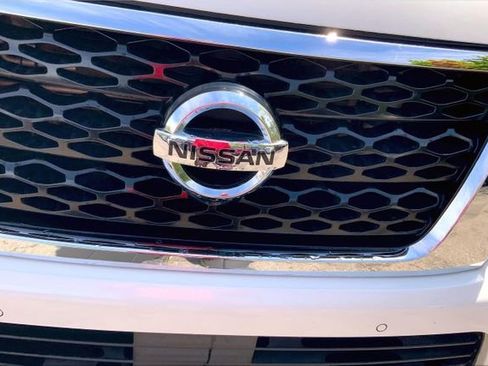 Used 2018 Nissan Armada Platinum w/ Captain Seat Package AWD/4WD image 5