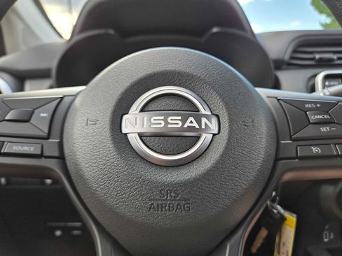 Used 2025 Nissan Versa S w/ Trunk Package FWD image 23
