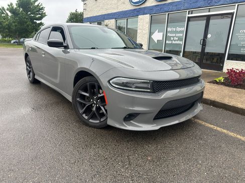 Used 2019 Dodge Charger GT RWD image 2