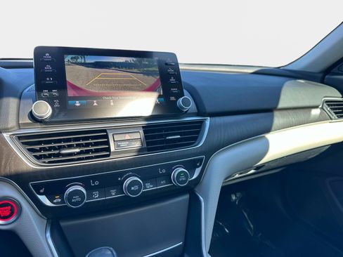Used 2018 Honda Accord EX-L image 21