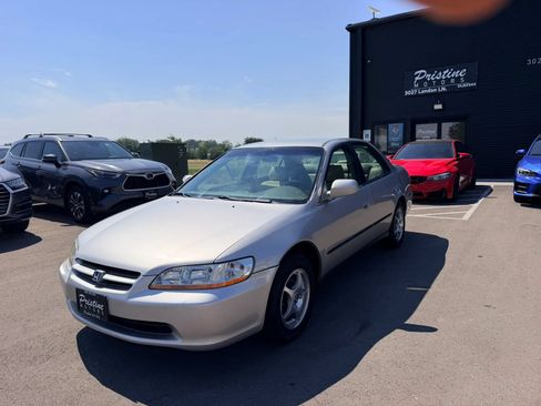 Used 1999 Honda Accord LX image 1
