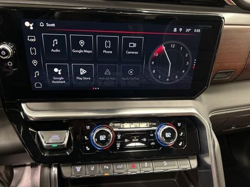 Used 2024 GMC Sierra 3500 Denali Ultimate image 25