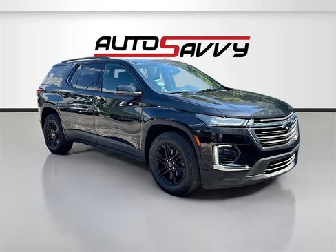 Used 2023 Chevrolet Traverse LT w/ Midnight/Sport Edition image 1