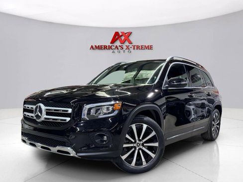 Used 2021 Mercedes-Benz GLB 250 image 2
