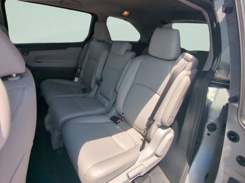 Used 2024 Honda Odyssey EX-L image 11