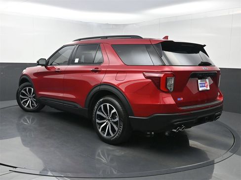 Used 2020 Ford Explorer ST w/ Premium Technology Package image 25