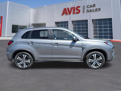 Used 2025 Mitsubishi Outlander Sport SE AWD/4WD image 5